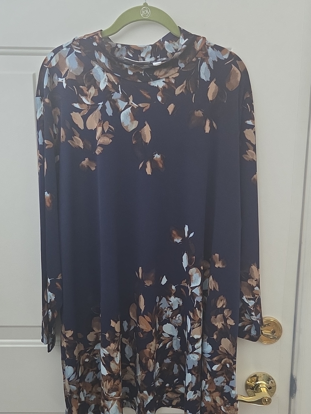 Susan Graver Navy Floral Leaf Print Long Sleeve Top